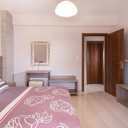 Tsamakdas House 托罗尼