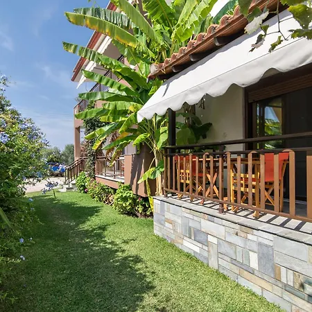 Tsamakdas House Apartahotel Toroni