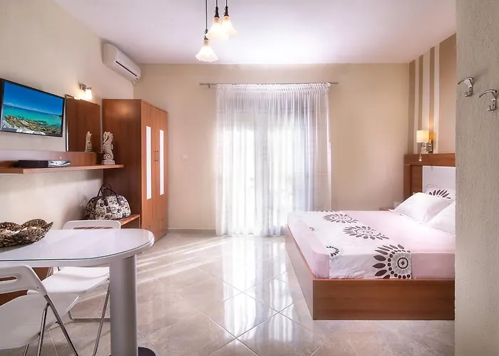 萨梅扎斯公寓式酒店 2* 托罗尼