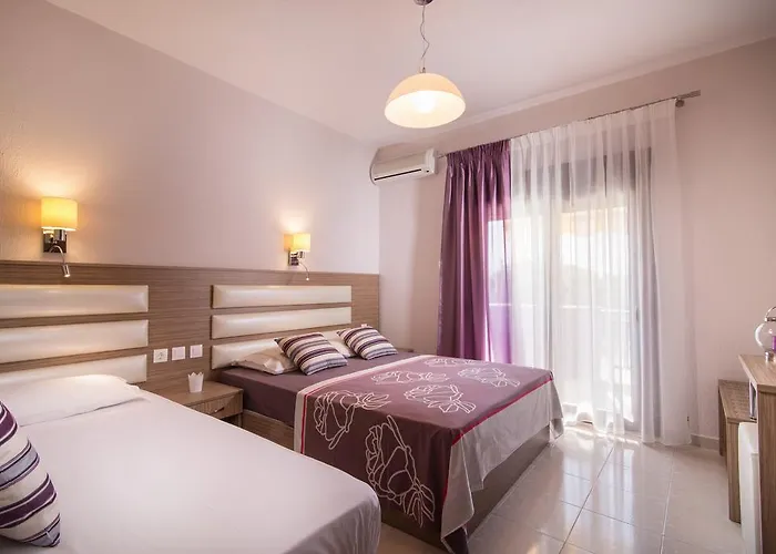 萨梅扎斯公寓式酒店 2*