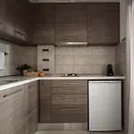 Tsamakdas House Ξενοδοχείο με διαμερίσματα 2*